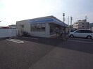 ローソン岐阜今川神明店(コンビニ)まで909m 学生の村