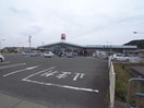 コメリハード＆グリーン岐阜三輪店(電気量販店/ホームセンター)まで916m いずみⅡ
