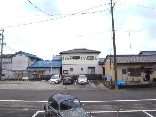  エクスクルーシブ