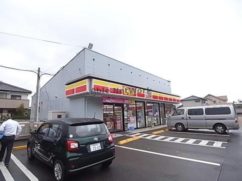 デイリーヤマザキ山県高富店(コンビニ)まで741m 山県高富戸建