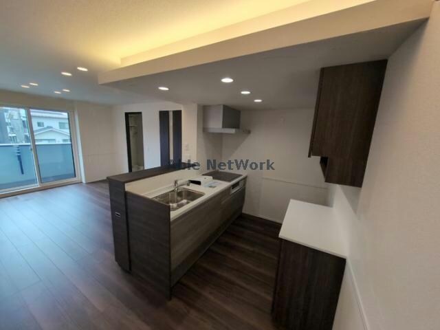  セレスティア福光西　WEST