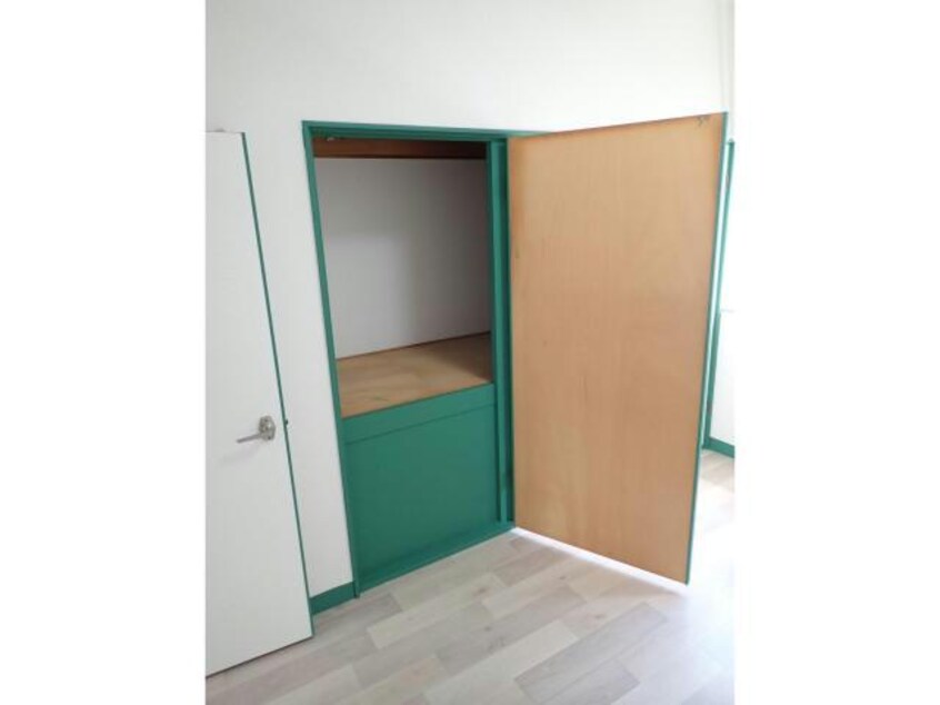  ルックスヒルズ富岡