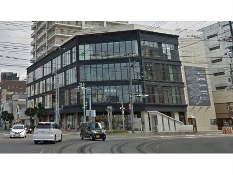 無印良品シエスタハコダテ店(ショッピングセンター/アウトレットモール)まで323m Briller五稜郭