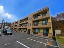 サンエスタシオン湯川の外観