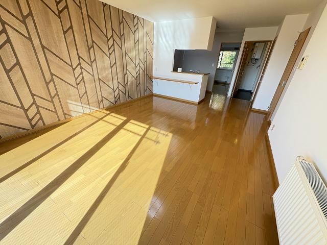  サンエスタシオン湯川