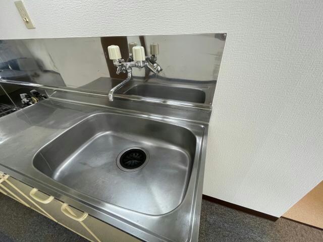  ジャスティ五稜郭2番館