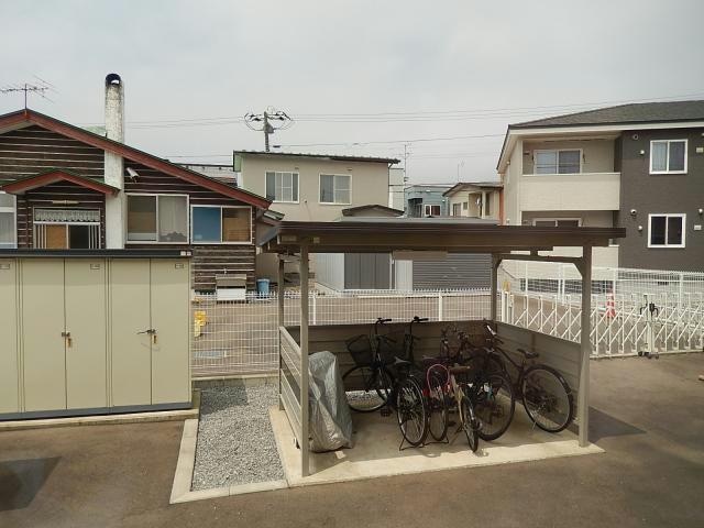  アンカームリー1号館