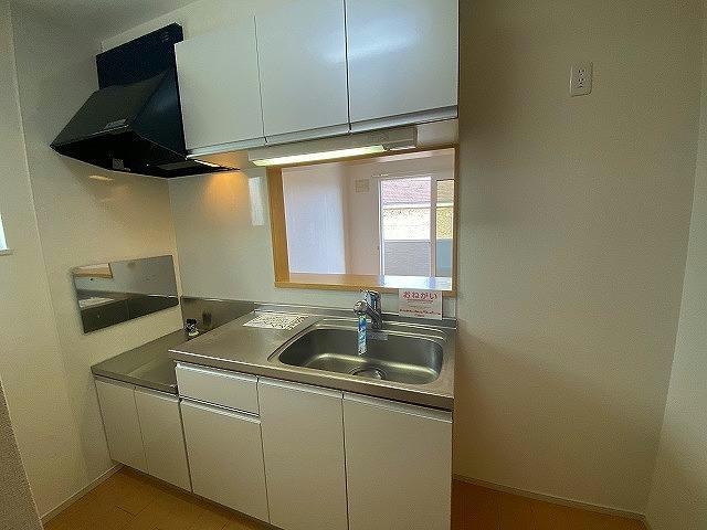  アンカームリー1号館