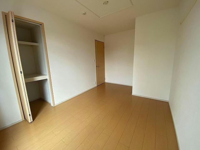  アンカームリー1号館