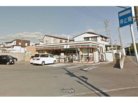 セブンイレブン函館東山店(コンビニ)まで667m レジデンスＨ＆Ｈ