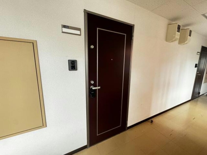  アールズコート美原Ⅱ