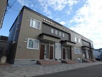 エルムプラシードA-8号館