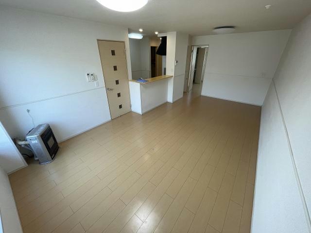  エルムプラシードA11号館