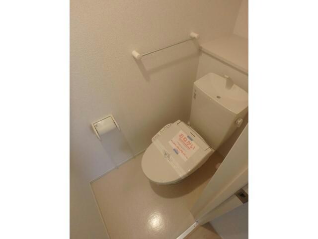  エルムプラシード13号館