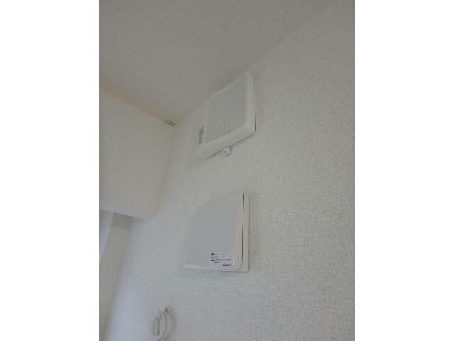  エルムプラシード13号館