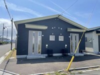 亀田港町1棟2戸貸家【H】