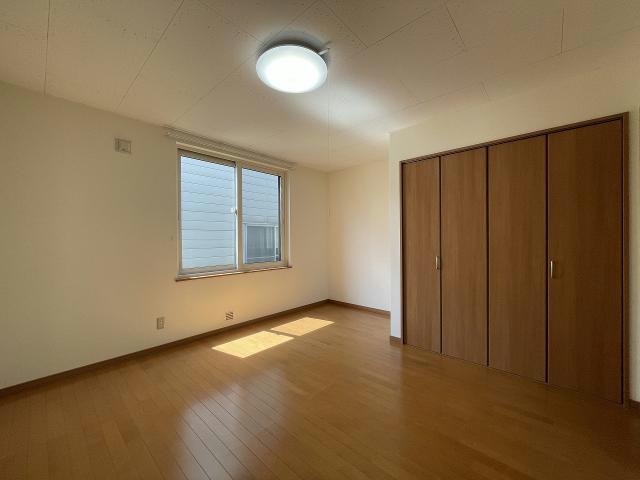  亀田港町1棟2戸貸家【H】