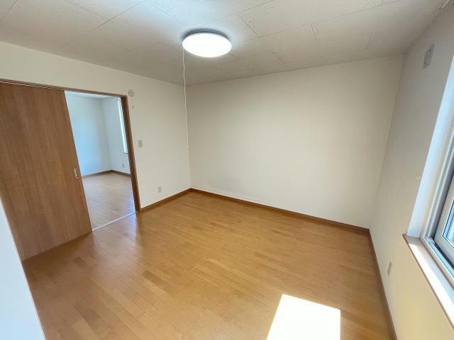  亀田港町1棟2戸貸家【H】