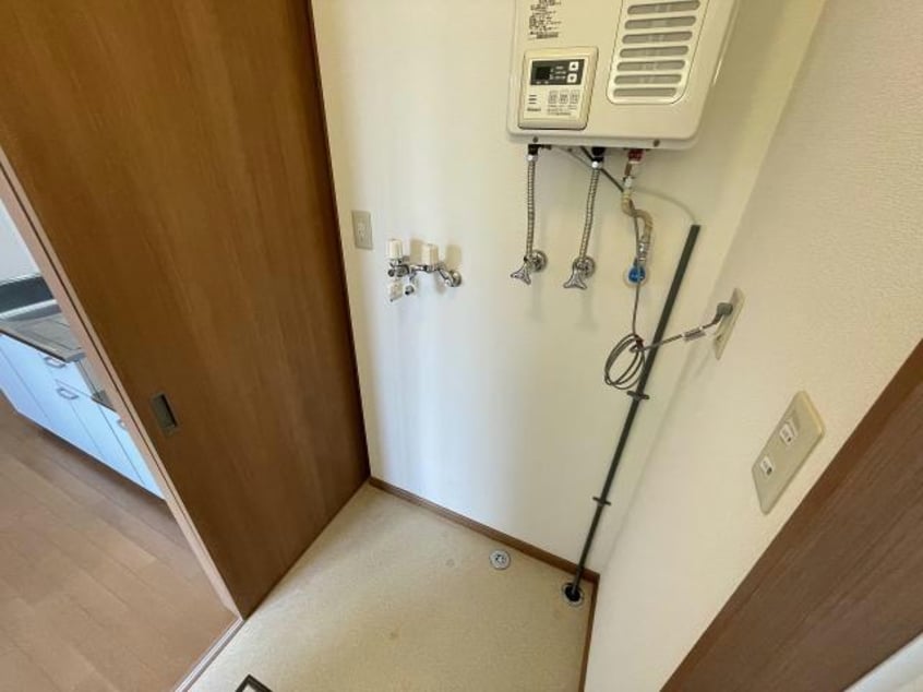  亀田港町1棟2戸貸家【H】