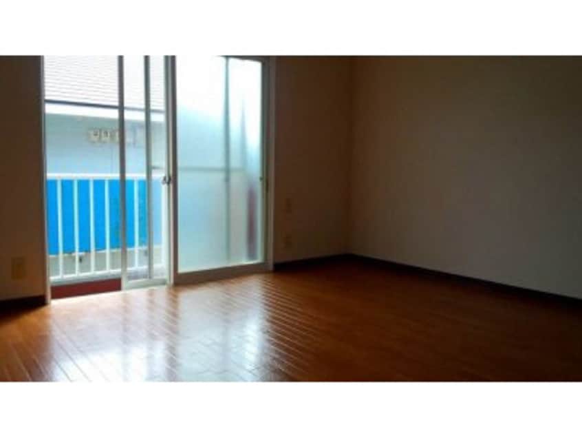  榎本ハイツＤ棟