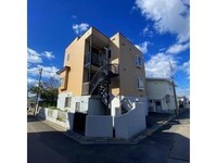富岡一棟二戸