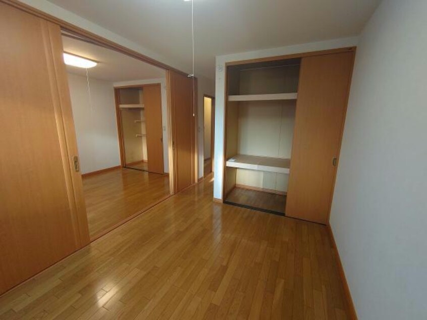  ハイツピレニー