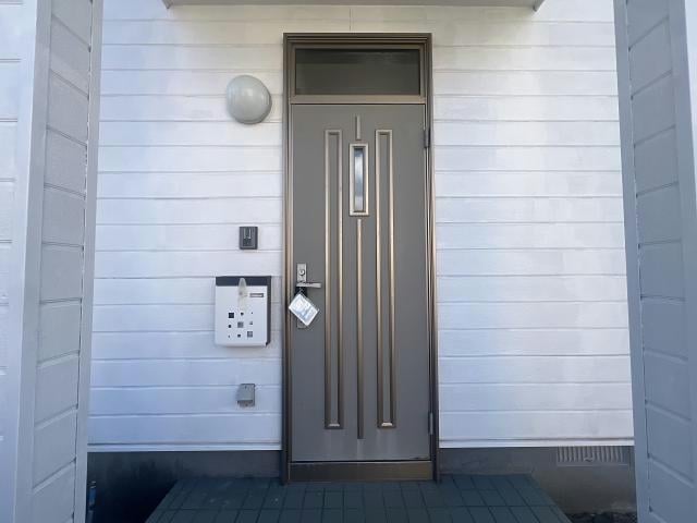  陣川町110番貸家