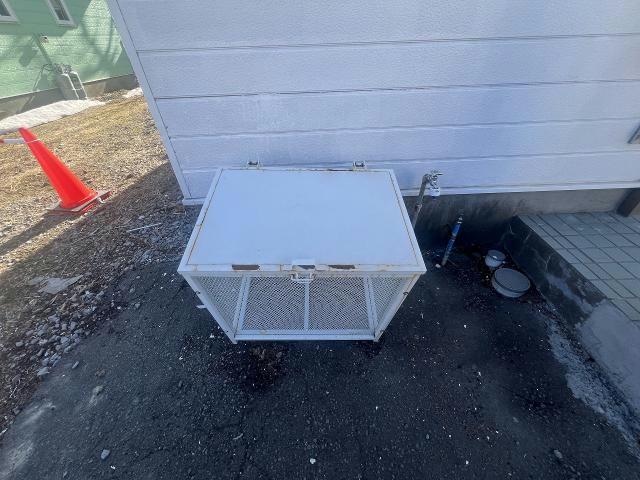  陣川町110番貸家