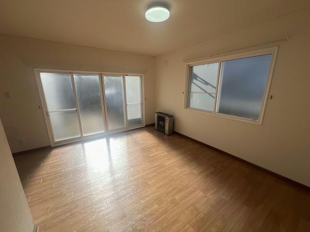  陣川町110番貸家