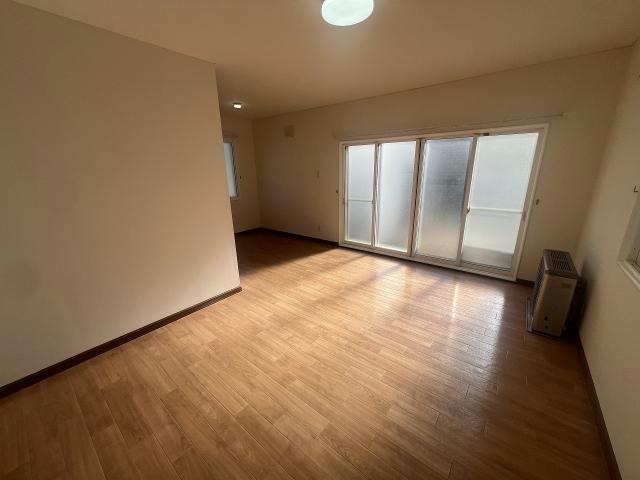  陣川町110番貸家