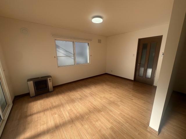  陣川町110番貸家