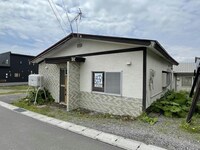 鳴川2丁目貸家