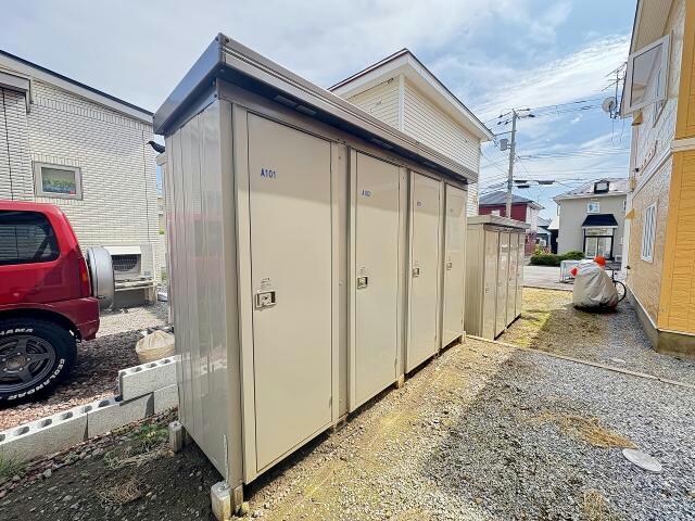  プリムローズ美原台A棟