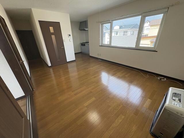  プリムローズ美原台A棟