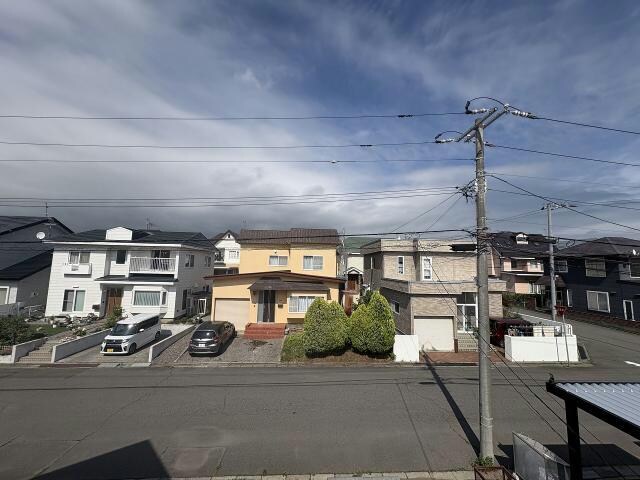  プリムローズ美原台A棟