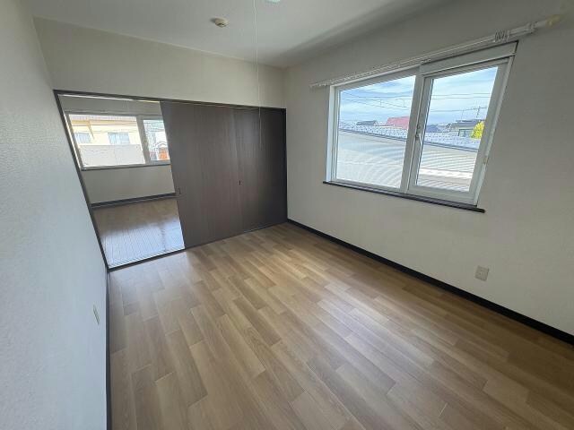  プリムローズ美原台A棟