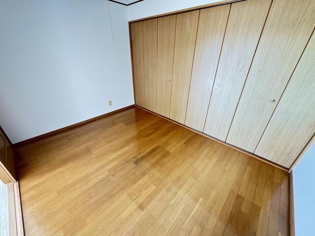  陣川町122-106貸家