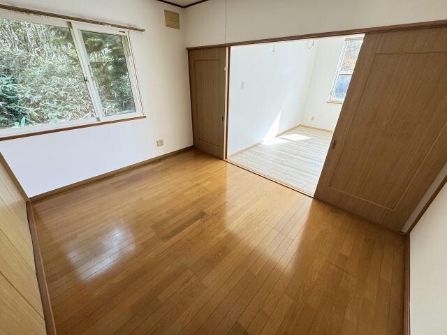  陣川町122-106貸家