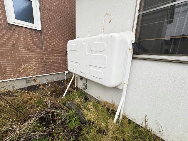  湯川町2丁目34番貸家