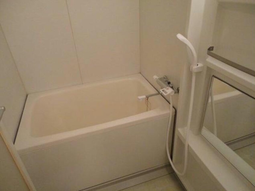  名古屋市営地下鉄東山線/中村公園駅 バス13分大治役場前下車:停歩13分 1階 築32年