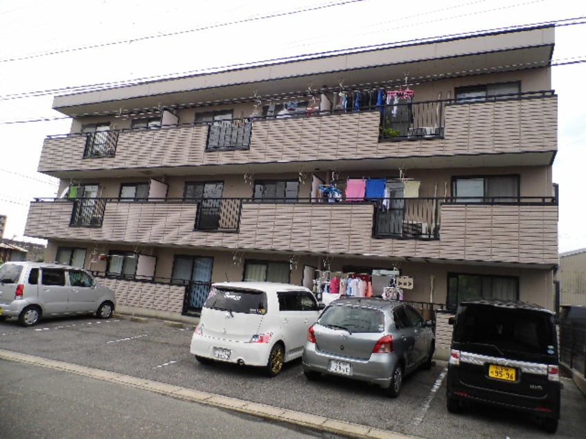  名古屋市営地下鉄東山線/岩塚駅 バス15分万場小橋下車:停歩6分 2階 築28年
