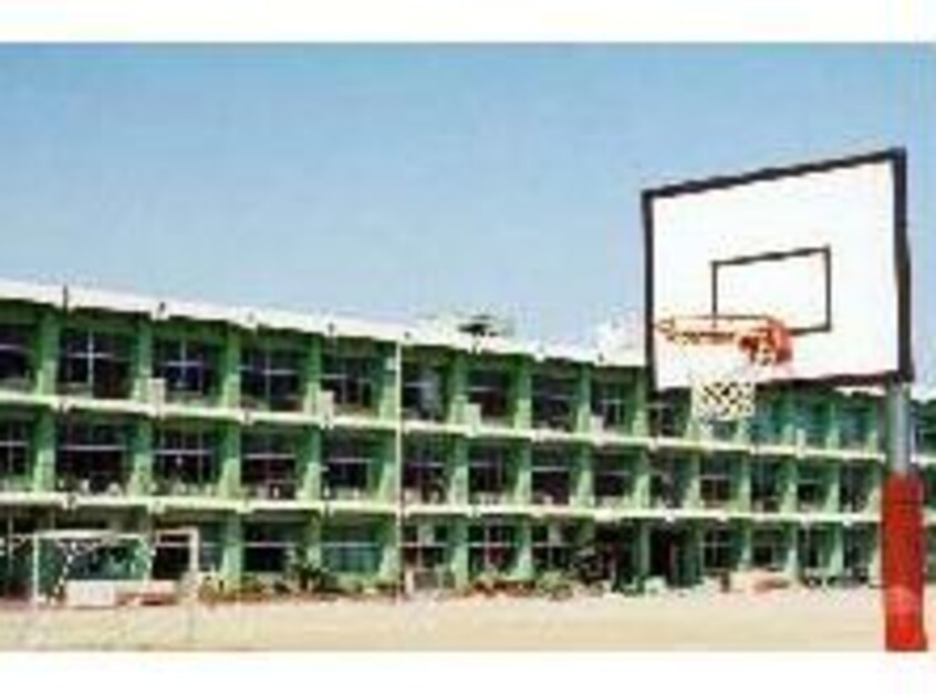 あま市立甚目寺南小学校(小学校)まで877m 名鉄津島線･尾西線（須ケ口-弥富）/甚目寺駅 徒歩16分 1階 築20年