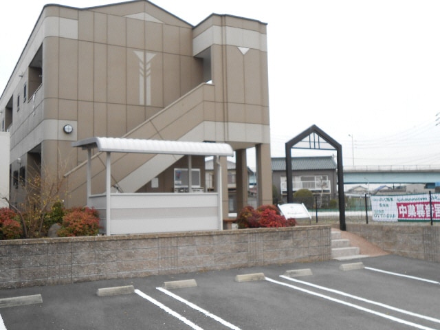  名古屋市営地下鉄東山線/中村公園駅 バス11分大正橋西下車:停歩2分 1階 築19年