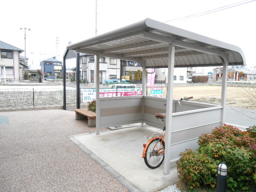  名古屋市営地下鉄東山線/中村公園駅 バス11分大正橋西下車:停歩2分 2階 築17年