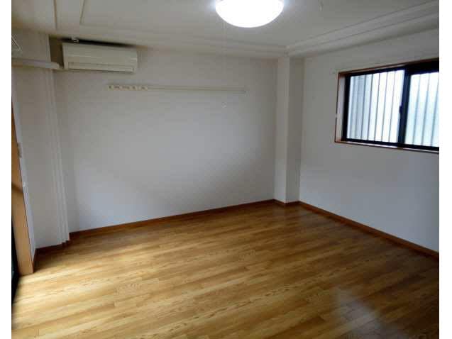  名古屋市営地下鉄東山線/中村公園駅 バス11分大正橋西下車:停歩2分 1階 築19年