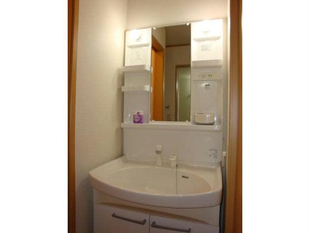  近鉄名古屋線/近鉄蟹江駅 徒歩25分 1-2階 築18年