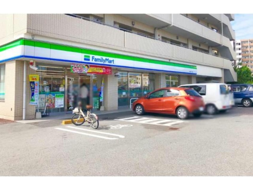 ファミリーマート植田南一丁目店(コンビニ)まで329m 名古屋市営地下鉄鶴舞線/塩釜口駅 徒歩8分 2階 築41年