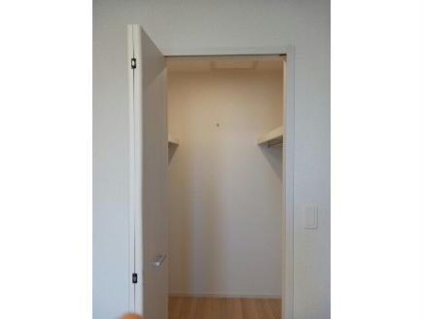  サンリット・レジデンスB