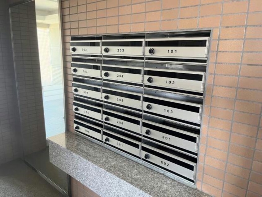 集合ポスト 東北新幹線（東北地方）/郡山駅 バス20分島東下車:停歩3分 3階 築26年