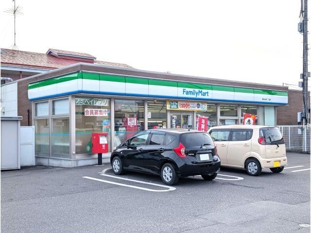 ファミリーマート郡山台新二丁目店(コンビニ)まで390m 東北新幹線（東北地方）/郡山駅 バス17分安積高校下車:停歩5分 2階 築47年
